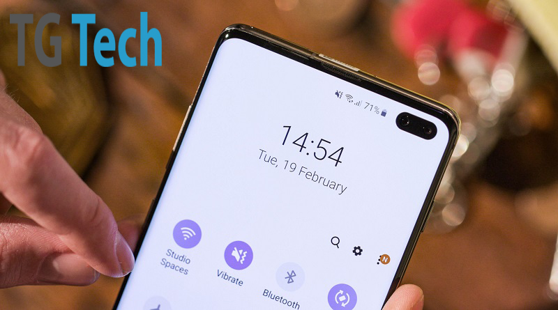 Migliori sfondi con il buco per Samsung Galaxy S10 e S10+