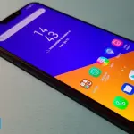 ASUS ZenFone 6 si mostra con il primo prototipo in foto