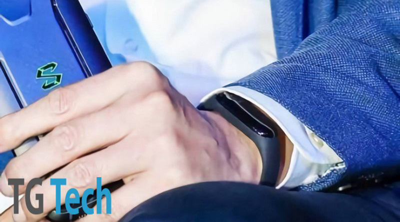 Xiaomi Mi Band 3 arriverà questa settimana insieme al Mi 8