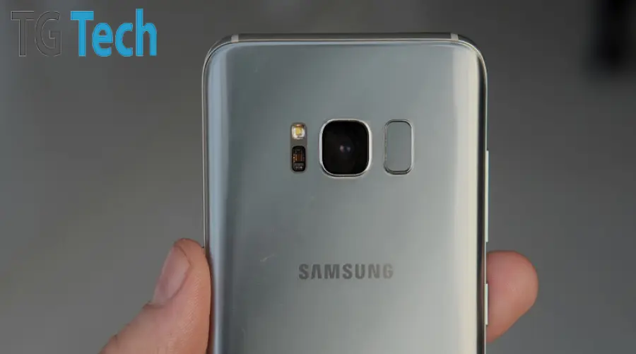 Samsung Galaxy S8 Lite si mostra in due colorazioni