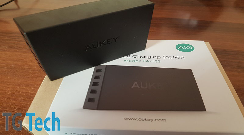 Recensione caricatore Aukey da tavolo a 5 porte